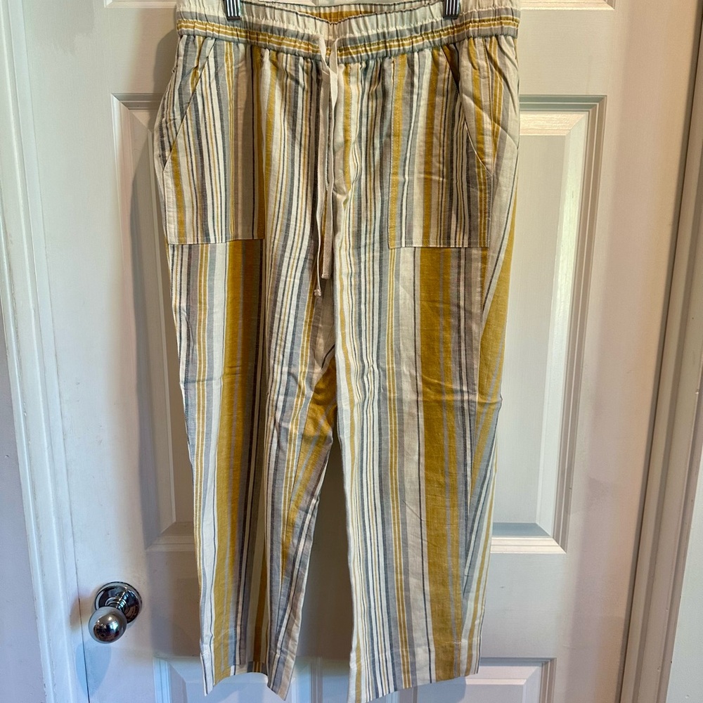 Striped Yellow and Gray Women's Cropped Pants